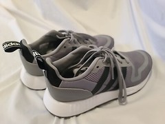Adidas MULTI X J Size 6 Grey/Black EUC