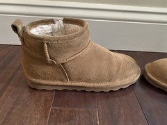 BEARPAW Kids Boots Size 4
