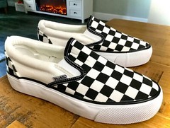 NEW UNISEX MUDD BLACK/WHITE CHECKERED SLIP ON SKATER SHOES SNEAKERS WOMENS SZ 7