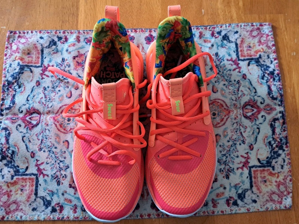 Under Armour Sour Patch Kid’s Curry Youth 6