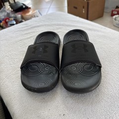 UNDER ARMOUR GS MERCENARY SLIDE 3025048 Youth Size 3