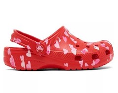 Crocs Classic Valentines Day Clogs Cherry Red Size J5 Youth NWT