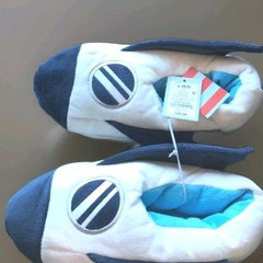 Cat & Jack Slippers For Kids Size L (4-5)