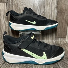 Nike Omni Court Multi- Court Black Barely Volt DM9026 003 GS Size 2Y Basketball