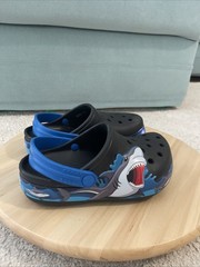 Crocs Sharks Jaws Blue And Black Cool Kid Size One Waterproof Beach Light Up