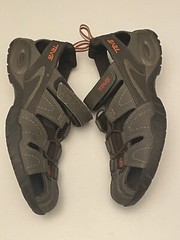 Teva Kids Dozer 3 K Size 4 Closed Toe Shoc Pad Sandal