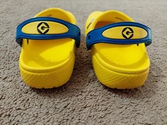 Crocs Classic Clog Despicable Me Minions Fun Lab AM Minions Big Kids Size C13