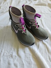 Nike Binzie Boot (GS) US Shoe Size 4Y (BQ5380 003) Grey/Violet GWSB