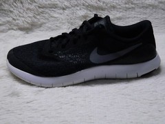 Nike-Flex-Contact-GS Unisex youth Size 7Y Black Running Trainers FREE S&H