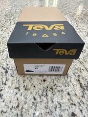 Teva Unisex-Child Hurricane XLT 2 Sport Sandal / Size 13 Kid US brand new