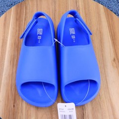 32 Degrees Vibrant Blue Cushion Strap Slide Sandal Light Youth Small Size 11-12