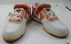 Nike Sneaker White, Red & orange Accents 314675-811 YOUTH SIZE 5