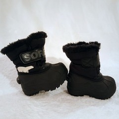 SOREL Kids Snow Commander Waterproof Winter Boots Size 4 Warm Easy Closure New