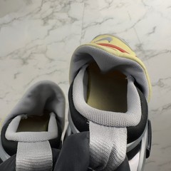 Nike Dynamo Kids US 2.5Y 22cm UER 34 Lemon Chiffon Yellow Shoes DZ4128-700