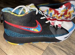 Nike Kyrie Irving Flytrap 6 SE Basketball Shoes 6Y Multicolor FD0215 GS