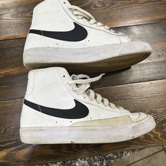 Nike Blazer Mid 77 White With Black High Top Sneakers Youth Size 5