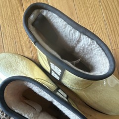 UGG Classic Clear Mini Gold Rubber Rain Boot Faux Fur Lined Kids 9 1113190