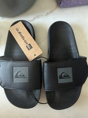 Quicksilver Youth adjustable Slide Sandals Size US 2 Black