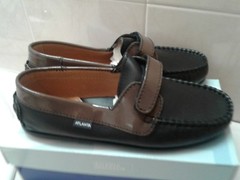 Atlanta Moccasin Size 34 Leather Moccasin Black trim Brown patent Brand new box