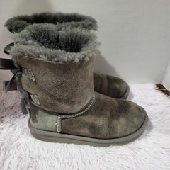 UGG Australia Bailey Bow II Gray Sheepskin Winter Boots Kids Youth S 1 See Pics