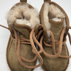 UGG Kids Neumel II Lined Tan Suede Boots 1017320T Sz 7 Boys/Girls