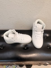 ATS LED Light Up High Top Sneakers White Youth 2 EU 33 USB Charging