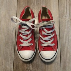 Converse All Star Red Low-Cut Sneakers Size 2 / 33.5 Youth Minimal Wear Nice