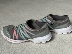 Kids Slip on Sneakers