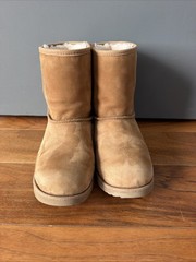 UGG Kids‘ Classic II Chestnut Boot Big Kid Size 4 Pre-Owned
