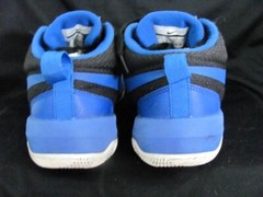Nike Team Hustle D8 Blue Leather Hook & Loop 881941-405 Basketball Shoes Boys 6