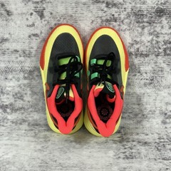 New No Box Nike Kyrie 8 GO GS Basketball Size 3.5Y Youth Black Lemon DQ8076-003