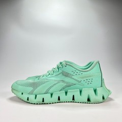 Reebok Zig Dynamica 2.0 Mint Green Athletic Shoes Sneakers GY9857 Youth Size 4