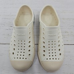Native Jefferson Mountain Kids C12 Bone Tan Beige Slip On Waterproof Sneakers