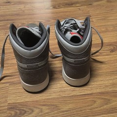 Jordan Air Jordan 1 Gray Mid Top Leather Sneakers Kids US 6.5Y EU 39