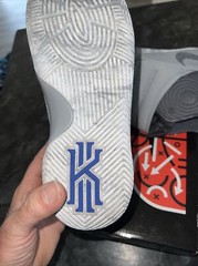 Nike Kyrie 2 II GS Wolf Grey Omega Cool Marble Oreo Irving 826673-004 7y EU 40