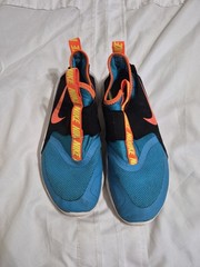 Nike Kids Flex Runner Slip On Active Stretch Running Sneakers Shoes 5Y