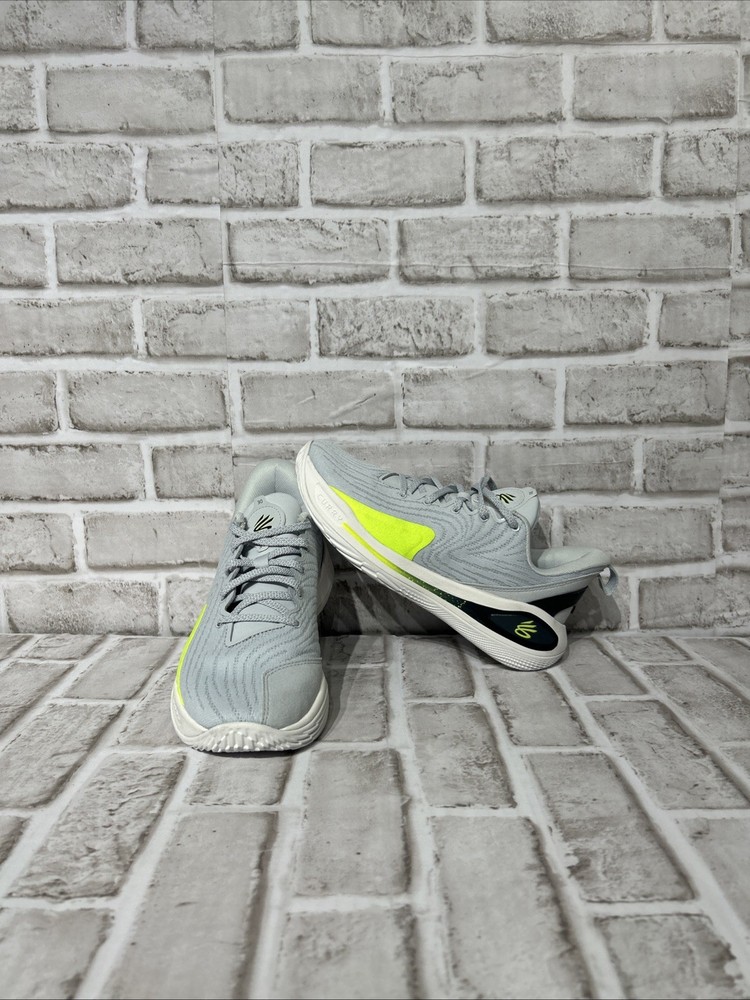 Under Armour Curry 12 Gravity GS Youth Gray Black Volt 3027645-100 Sz 7Y New
