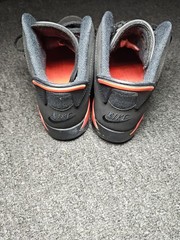 Size 2Y – Jordan 6 Retro 2019 Mid Infrared (384666-060)