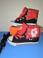 Collection’O Kids High Top Sneakers Size 7 Black Red Canvas Shoes New With Box