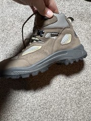Vasque Breeze waterproof hiking boots Youth Size 4 M