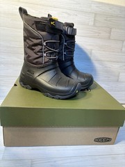 KEEN Unisex Kids Black Waterproof Mid-Calf Snow Boots Flat Heel
