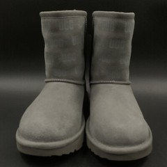 UGG KIDS CLASSIC II SHORT BOOT GREY SUEDE LOGO GRAPHIC LITTLE KIDS SIZE US 13K