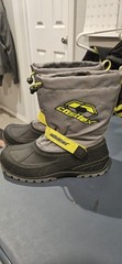 CastleX Element Youth Size 6 Gray Black Yellow Water Resistant Snow Boots