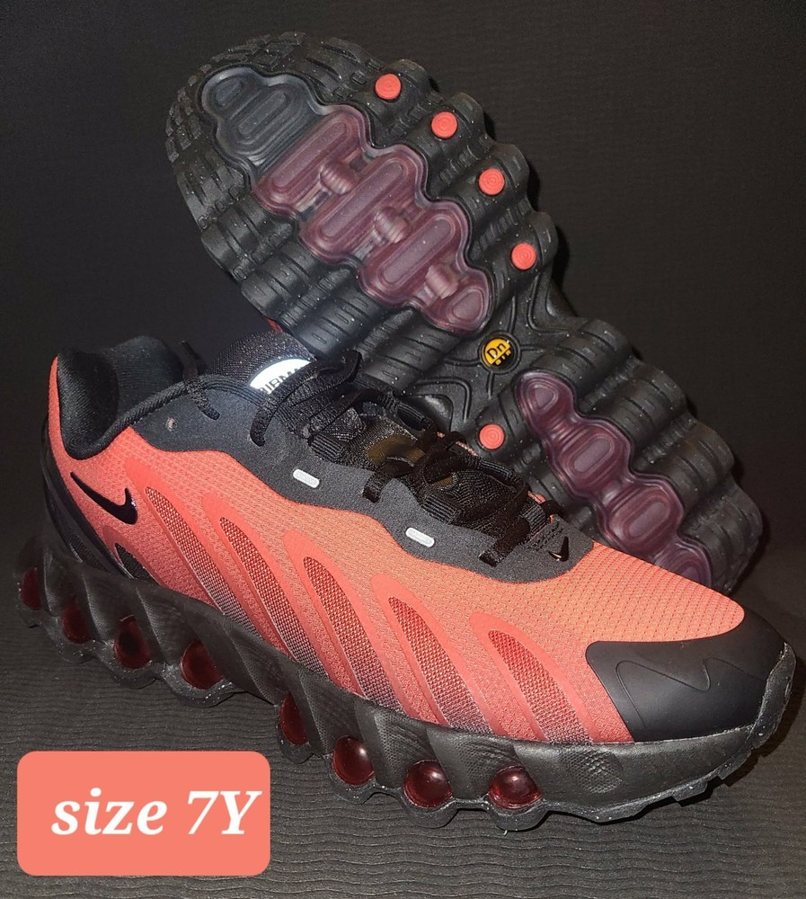 Nike Air Max DN8 GS Black University Red Mesh Sneakers Kids 7Y HF7310 004