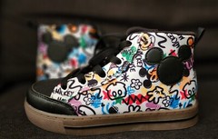 Disney Brand Rare Mickey Mouse High Tops Shoes Size 4 Kids- New No Box