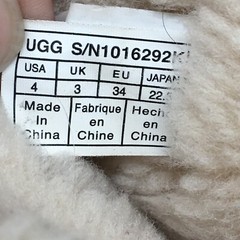 UGG Winter Boots Youth 4Y Brown Classic Short II Stars Mid Sheepskin Faux Suede