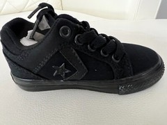 Converse Cons El Distrito Ox Triple Black Low Top – Infant Size 6