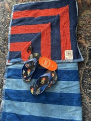 Kids 5-6 Flip Flops Black Jellyfish Plus Red And Blue Towel