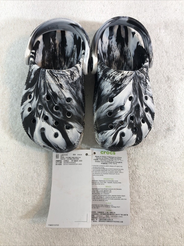 Crocs Classic Clog Shoes Kids Size C8 Black White Marbled Sandals