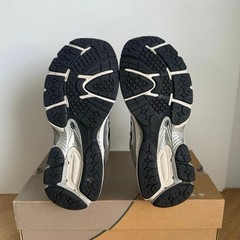 New Balance 1906 R Metallic Silver/Black Kids Sneakers- SZ 6.5 Y